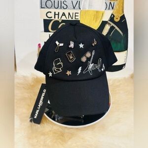 KARL LAGERFELD Paris Black Logo Cate Pins Charms Baseball Cap Adjustable Strap